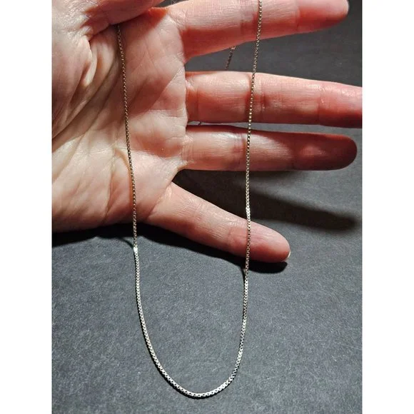 **Final Sale** Italian sterling silver box chain necklace - Picture 1 of 11